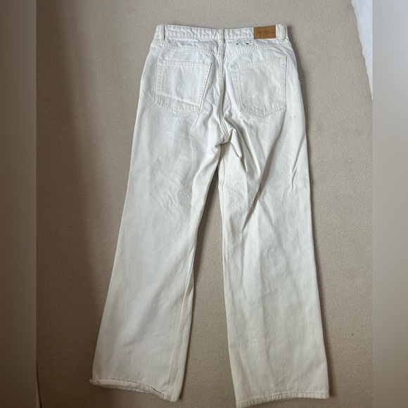 Monki White Mid Rise Straight Jeans - Picture 4 of 4